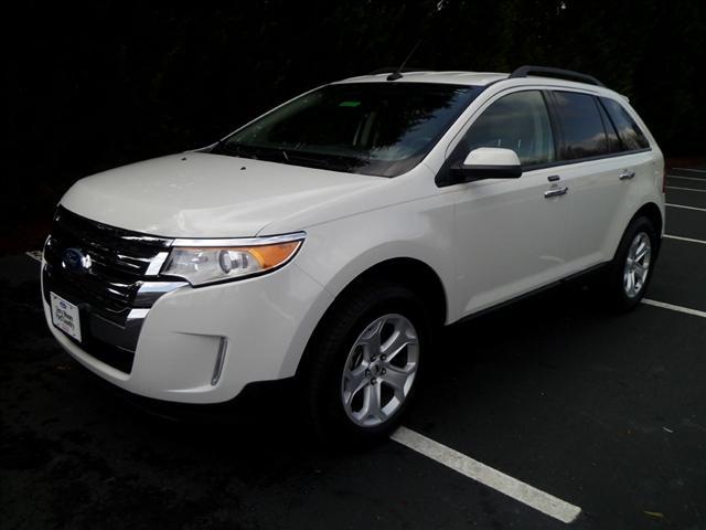 Ford Edge 5XT Sport Utility