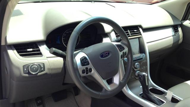 Ford Edge 2011 photo 1