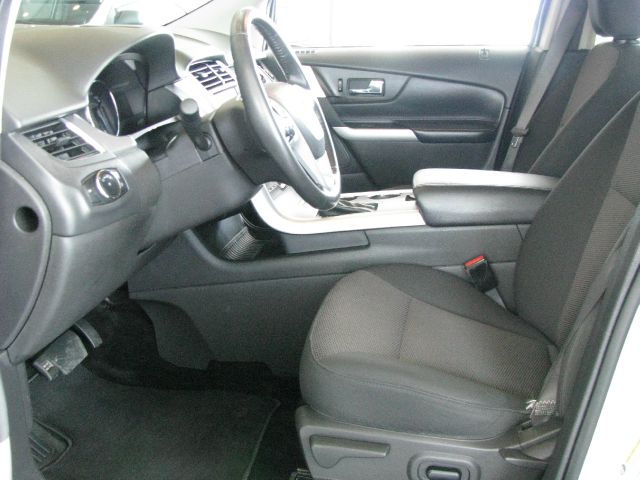 Ford Edge 2011 photo 11