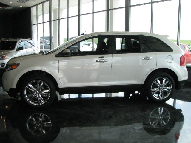 Ford Edge 2011 photo 20