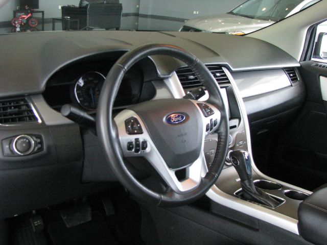 Ford Edge 2011 photo 9