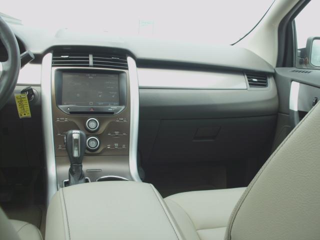 Ford Edge 2011 photo 13