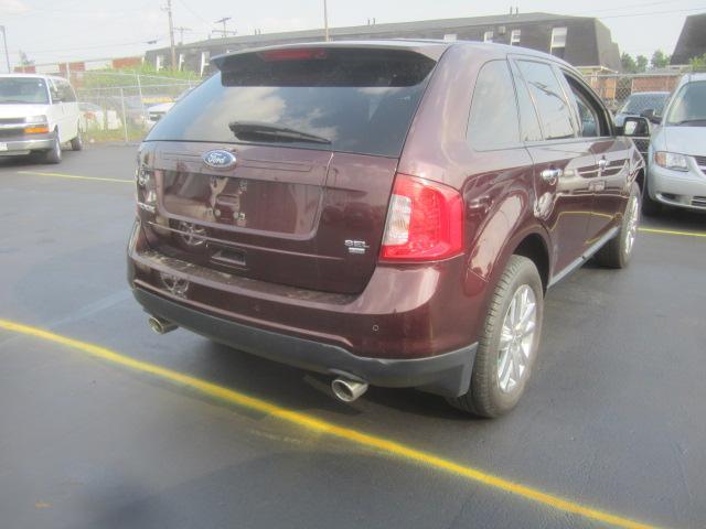 Ford Edge 2011 photo 2