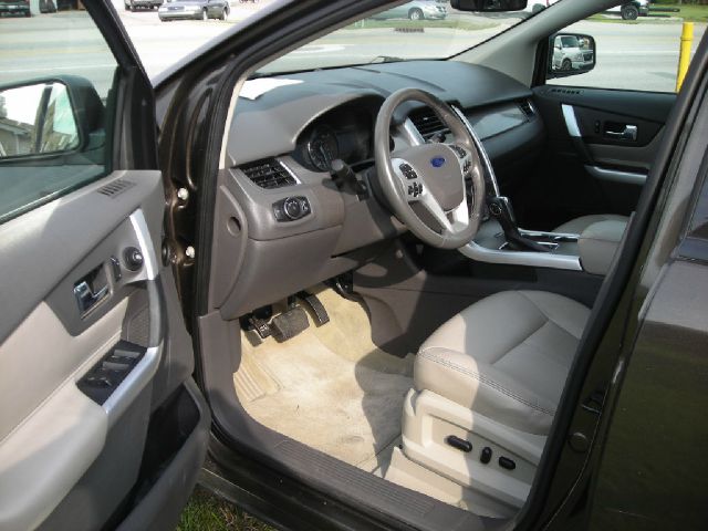 Ford Edge 2011 photo 2