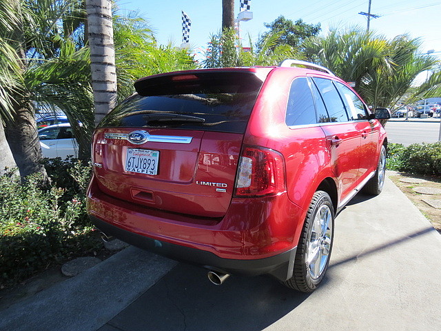 Ford Edge 2012 photo 2