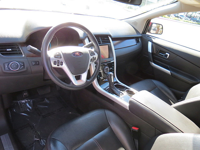 Ford Edge 2012 photo 3