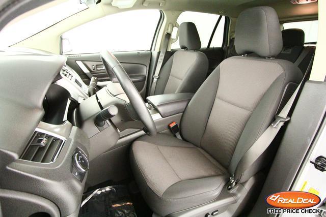 Ford Edge 2012 photo 3