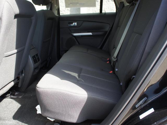 Ford Edge 2013 photo 2