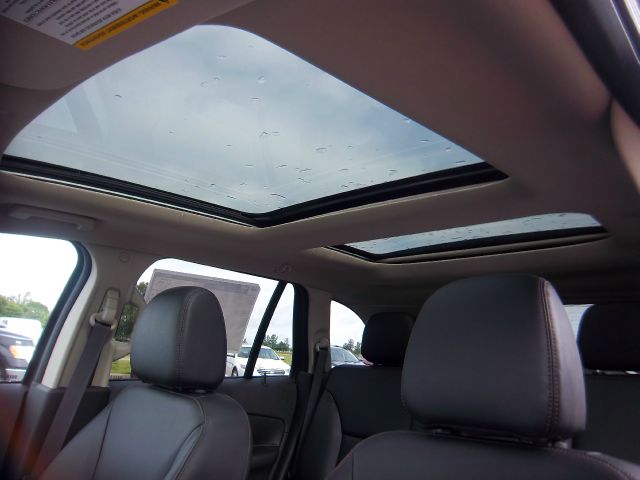 Ford Edge 2013 photo 2