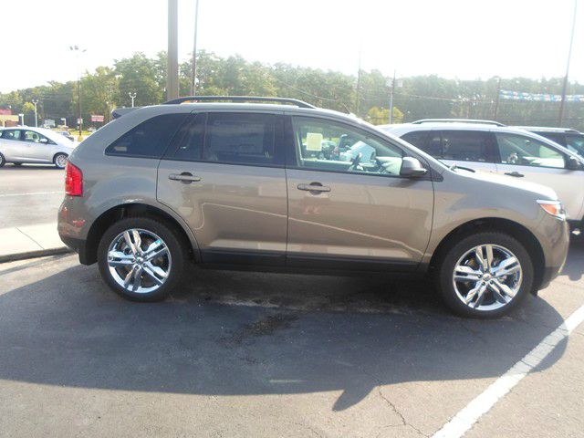 Ford Edge Xe-v6 SUV