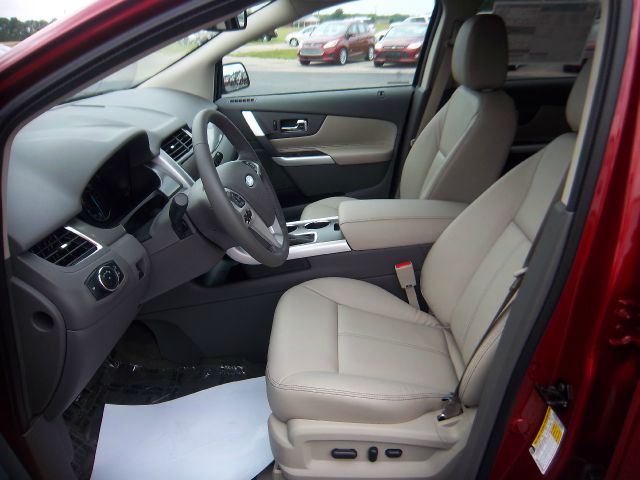 Ford Edge 2013 photo 18