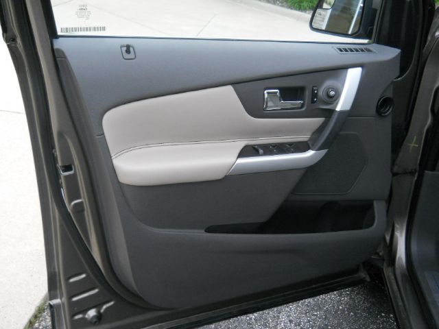 Ford Edge 2013 photo 10