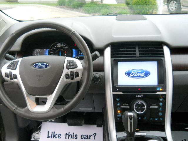 Ford Edge 2013 photo 16