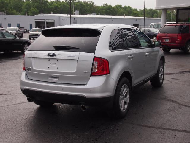 Ford Edge 2013 photo 1