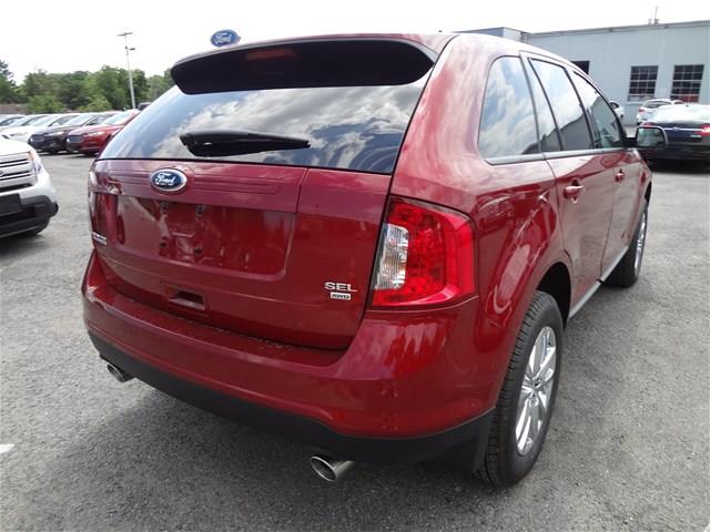 Ford Edge 2013 photo 1