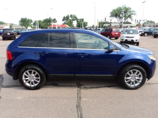 Ford Edge SLT 25 SUV