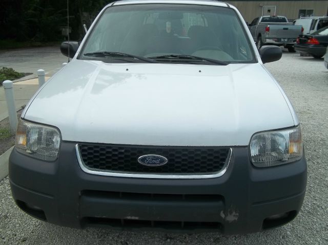 Ford Escape 2001 photo 1