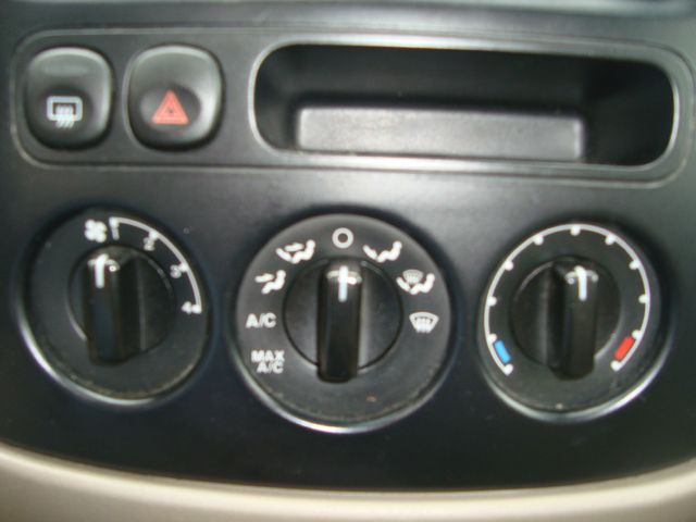 Ford Escape 2001 photo 22