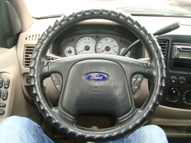 Ford Escape 2001 photo 3