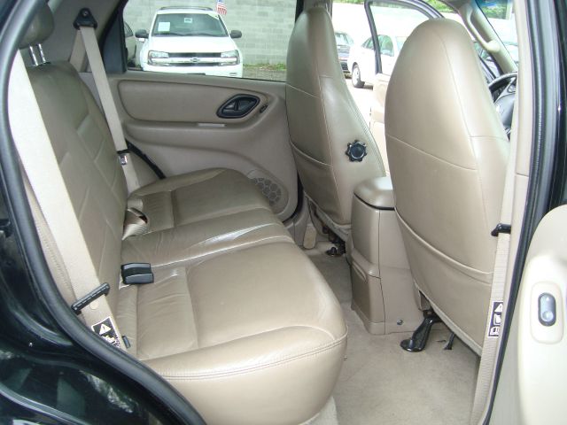 Ford Escape 2001 photo 4