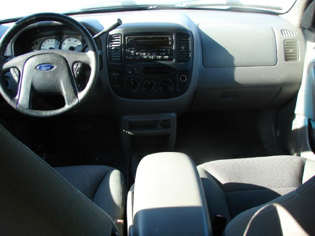 Ford Escape 2001 photo 1