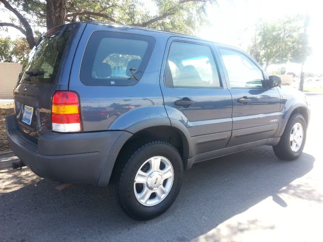 Ford Escape 2001 photo 3