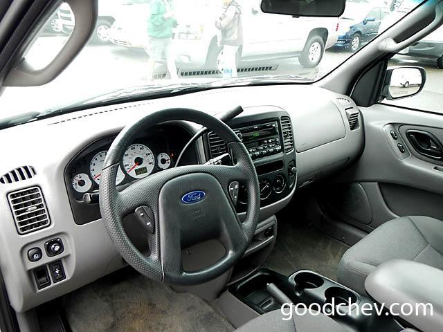 Ford Escape 2001 photo 1