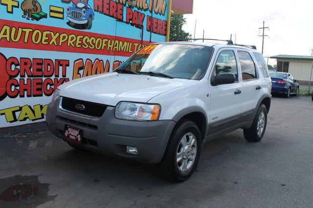 Ford Escape 2001 photo 2