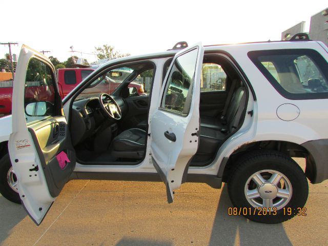 Ford Escape 2001 photo 1