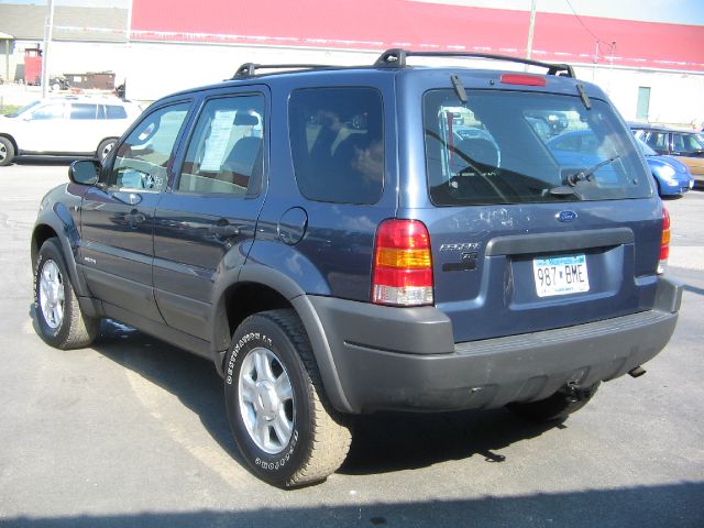 Ford Escape 2001 photo 2