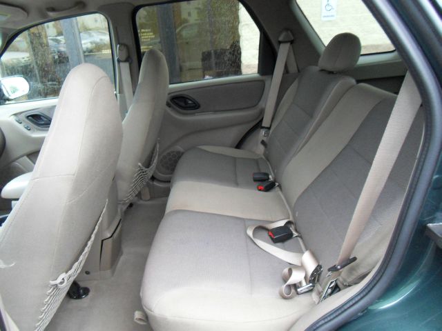 Ford Escape 2001 photo 1