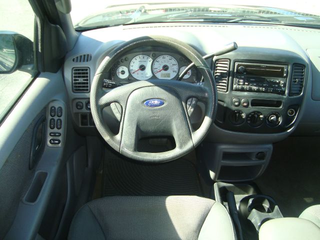 Ford Escape 2001 photo 12