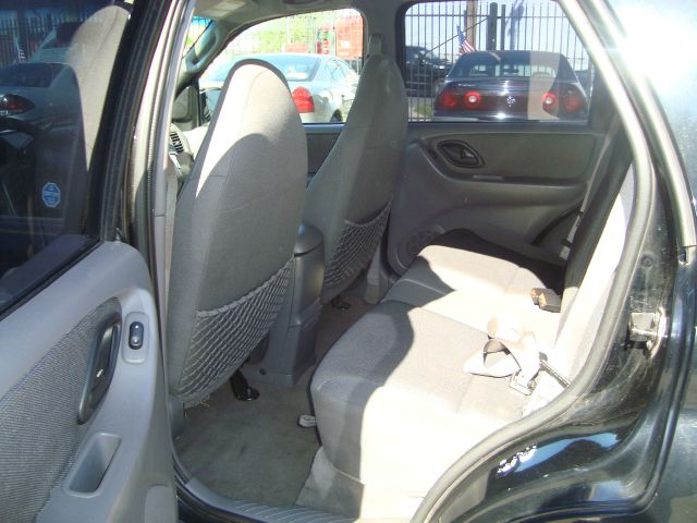 Ford Escape 2001 photo 2