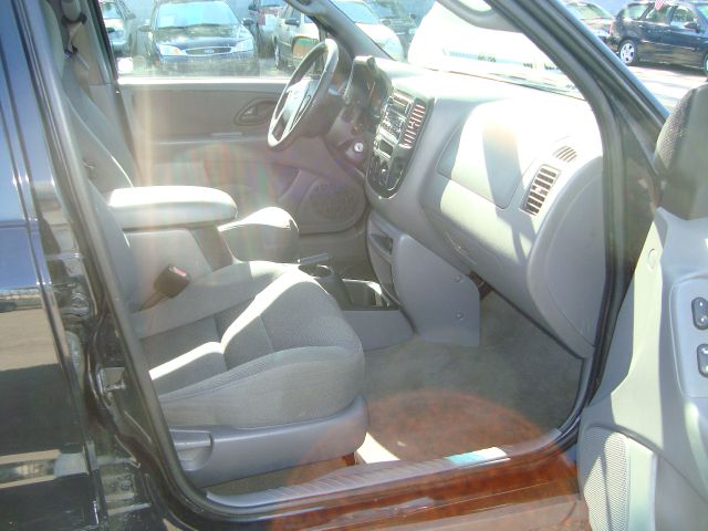 Ford Escape 2001 photo 8