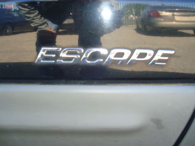 Ford Escape 2001 photo 9