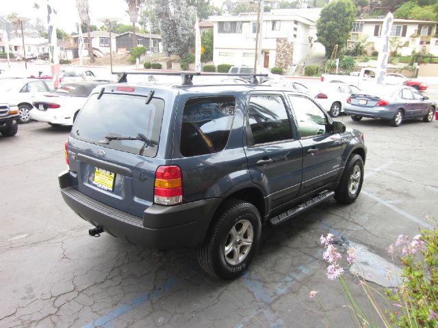 Ford Escape 2001 photo 2