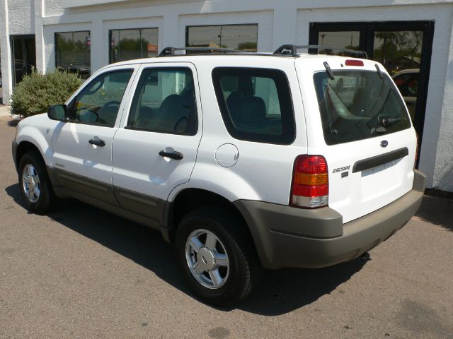 Ford Escape 2001 photo 2