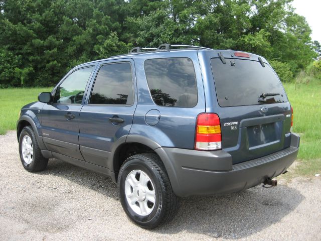 Ford Escape 2001 photo 2