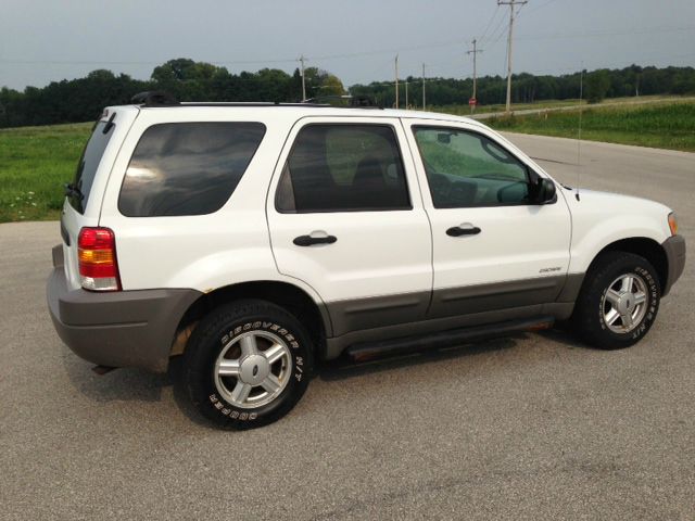 Ford Escape 2001 photo 2