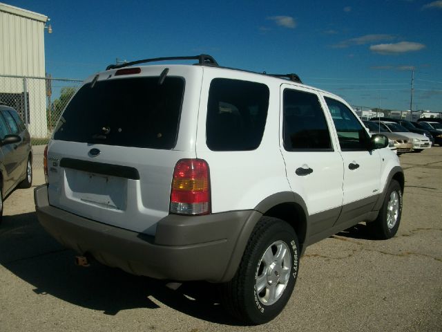 Ford Escape 2001 photo 3