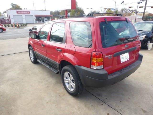 Ford Escape 2001 photo 1