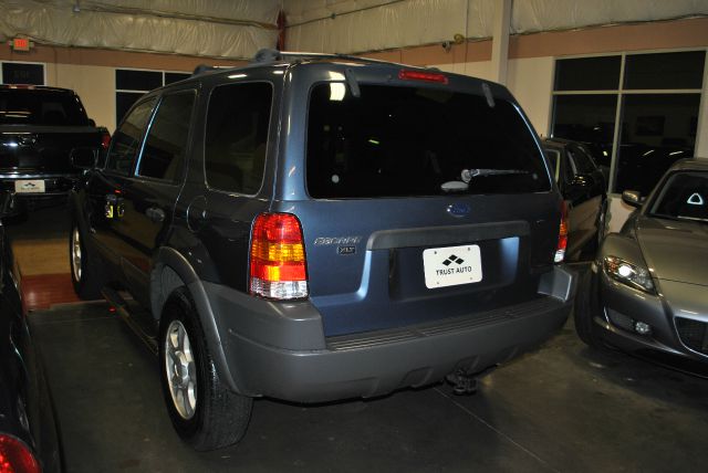 Ford Escape 2001 photo 3