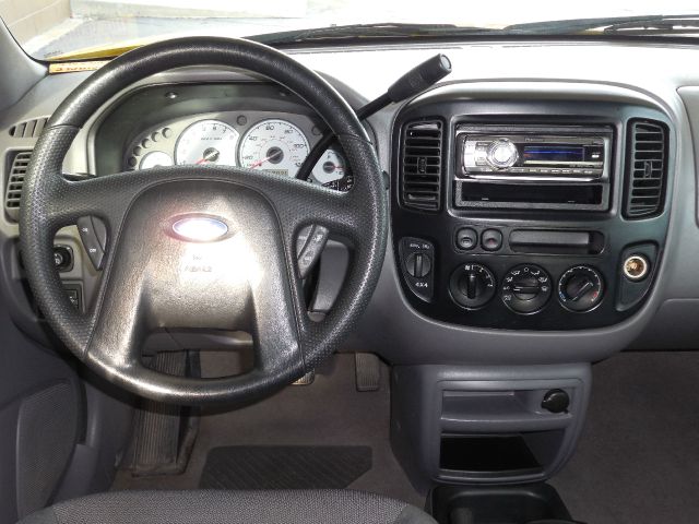 Ford Escape 2001 photo 4