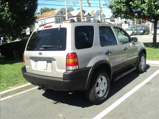 Ford Escape 2001 photo 1