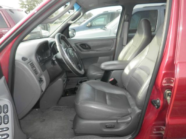 Ford Escape 2001 photo 1