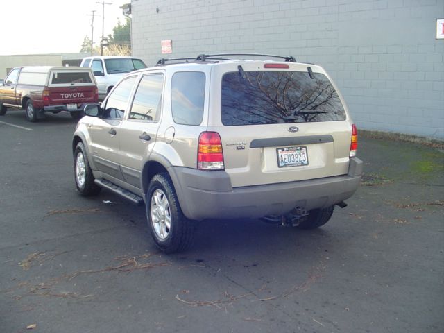 Ford Escape 2001 photo 2