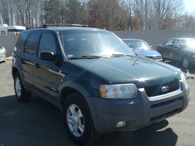 Ford Escape 2001 photo 1