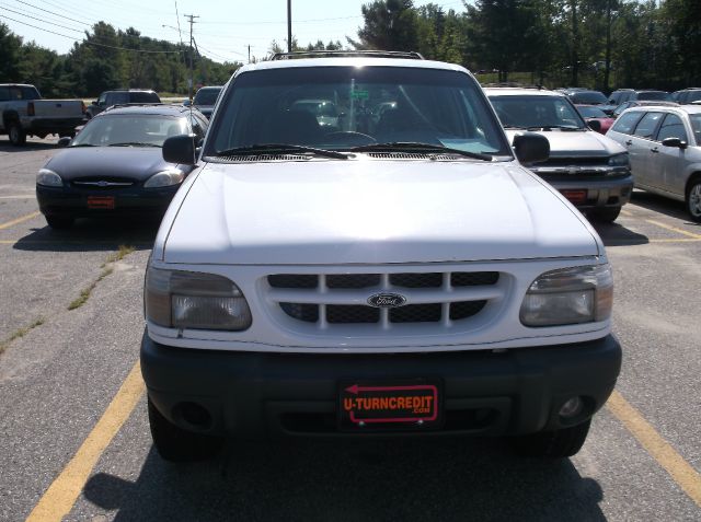 Ford Escape 2001 photo 1