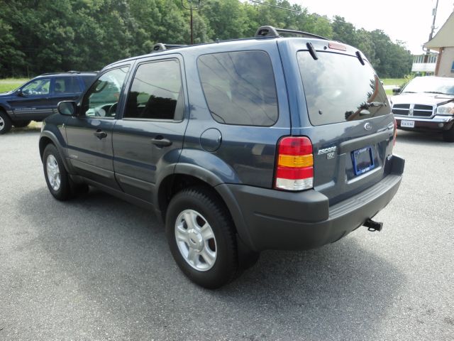 Ford Escape 2001 photo 2