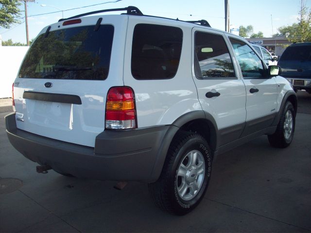 Ford Escape 2001 photo 3